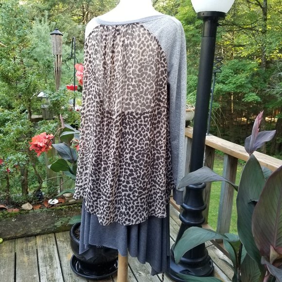 NWOT LOVE, ZOEY GRAY, SHEER CHEETAH BACK SHIRT - Picture 4 of 9